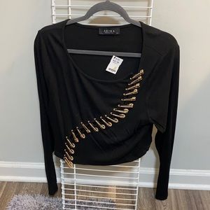 Crop black shirt